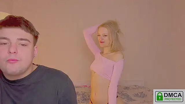 your molly mark  online show from February 25, 5:29 am