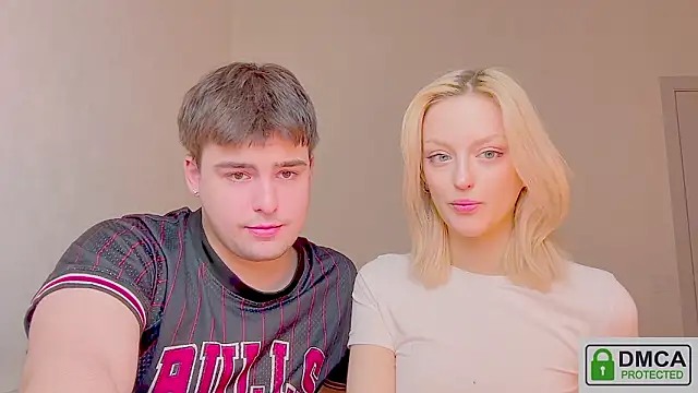 your molly mark  online show from March 25, 1:43 pm