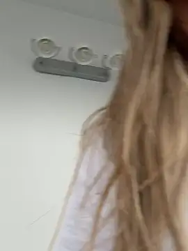 Missolevelvet online show from March 21, 5:41 am