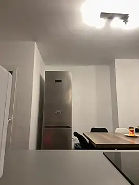 Missolevelvet online show from April 13, 6:23 pm