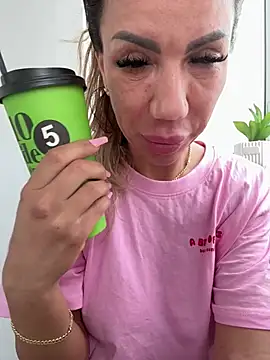 Missolevelvet online show from March 24, 9:31 am