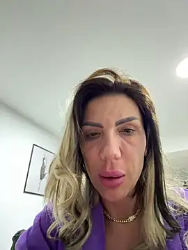 Missolevelvet online show from February 21, 10:45 pm