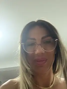 Missolevelvet online show from February 24, 9:15 pm