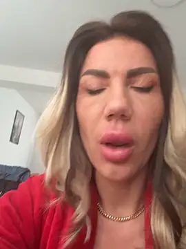 Missolevelvet online show from February 21, 10:06 am