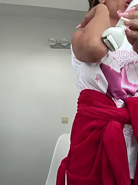 Missolevelvet online show from April 9, 1:17 pm