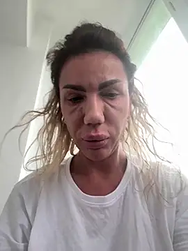 Missolevelvet online show from March 31, 9:33 am