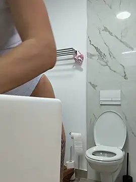 Missolevelvet online show from February 12, 10:04 am