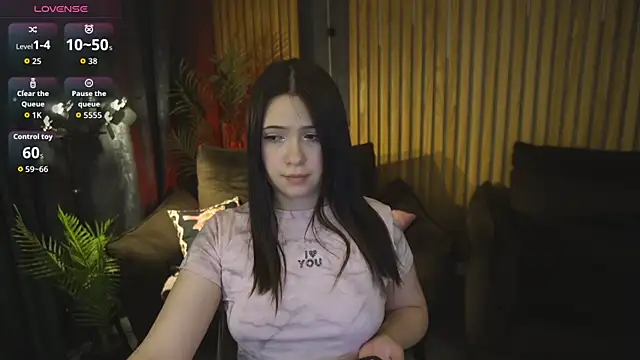 Snapshot of MargaritaGrey chatting on June 24, 7:11 pm MargaritaGrey online show from June 24, 7:11 pm