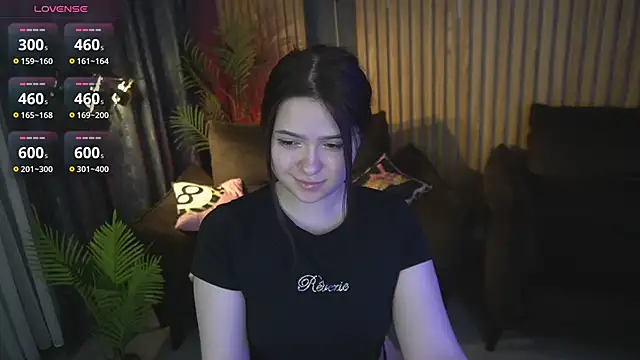 Snapshot of MargaritaGrey chatting on June 15, 7:13 pm MargaritaGrey online show from June 15, 7:13 pm