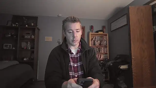 chrisw8140 online show from March 6, 5:02 am