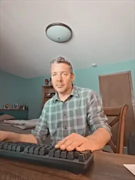 chrisw8140 online show from May 25, 10:41 pm
