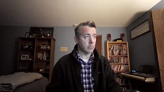 chrisw8140 online show from February 24, 4:46 am