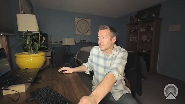 chrisw8140 online show from April 23, 1:34 am