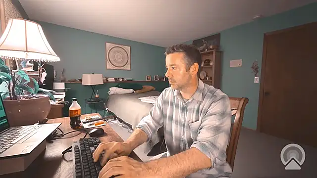 chrisw8140 online show from July 2, 5:35 am