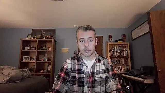 chrisw8140 online show from February 15, 3:51 am