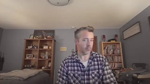 chrisw8140 online show from March 5, 1:57 am