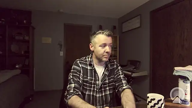 chrisw8140 online show from March 25, 12:55 am