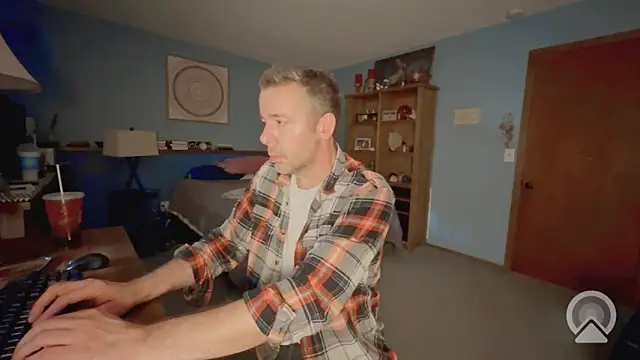 chrisw8140 online show from June 27, 12:49 am