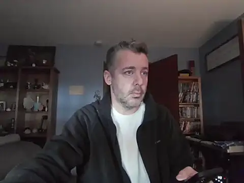 chrisw8140 online show from February 7, 6:49 pm