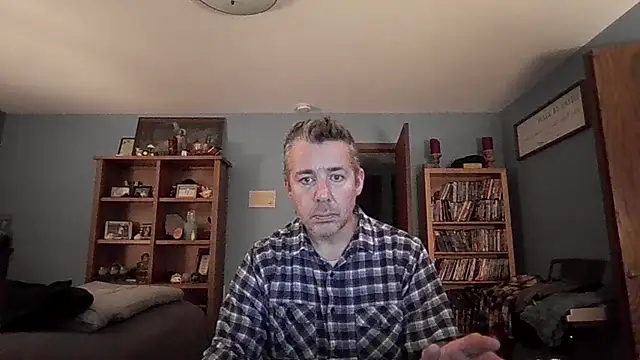 chrisw8140 online show from February 26, 12:10 am