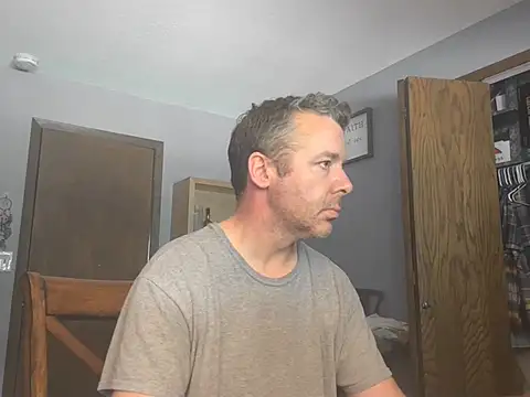 chrisw8140 online show from July 9, 8:08 pm