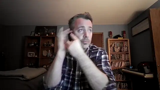 chrisw8140 online show from January 17, 1:20 am