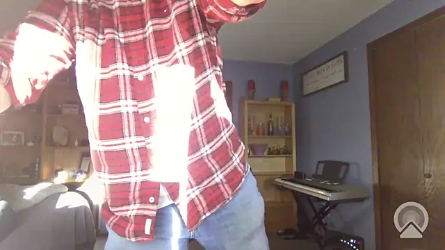 chrisw8140 online show from April 6, 12:06 am