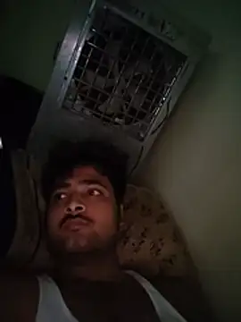 Snapshot of allumatar chatting on July 3, 8:37 pm allumatar online show from July 3, 8:37 pm