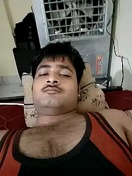 Snapshot of allumatar chatting on June 26, 9:04 am allumatar online show from June 26, 9:04 am