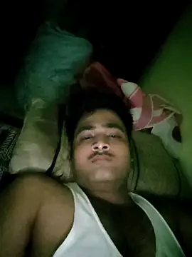 Snapshot of allumatar chatting on June 12, 6:05 pm allumatar online show from June 12, 6:05 pm