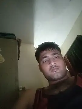 Snapshot of allumatar chatting on May 28, 5:59 am allumatar online show from May 28, 5:59 am