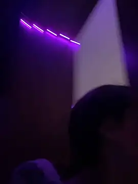 YoungLisaa18 online show from February 10, 7:57 pm