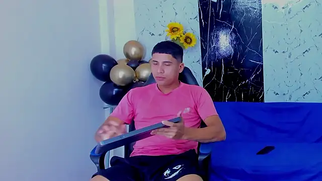 Snapshot of Franco_ferrer chatting on January 12, 6:31 am Franco ferrer online show from January 12, 6:31 am