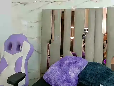 KarinaRows online show from January 12, 9:20 pm