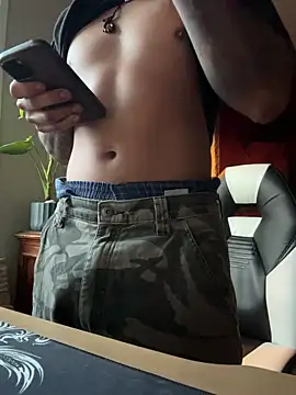 JoeyBlazy online show from April 24, 2:57 am