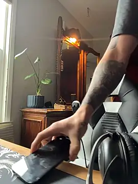 Snapshot of JoeyBlazy chatting on March 7, 11:32 pm JoeyBlazy online show from March 7, 11:32 pm