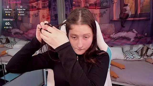 Snapshot of KiraDuvall chatting on January 15, 6:00 pm KiraDuvall online show from January 15, 6:00 pm