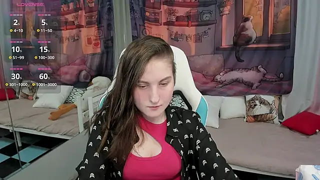 Snapshot of KiraDuvall chatting on February 26, 5:35 pm KiraDuvall online show from February 26, 5:35 pm