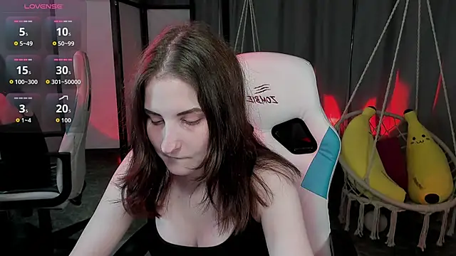 KiraDuvall online show from April 6, 6:20 pm