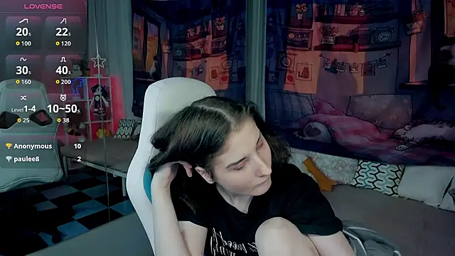 Snapshot of KiraDuvall chatting on January 31, 7:12 pm KiraDuvall online show from January 31, 7:12 pm