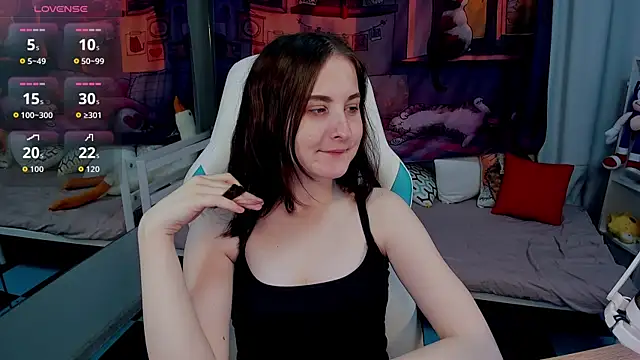 KiraDuvall online show from March 31, 5:26 pm