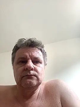 Snapshot of Borgio123 chatting on May 4, 3:26 pm Borgio123 online show from May 4, 3:26 pm