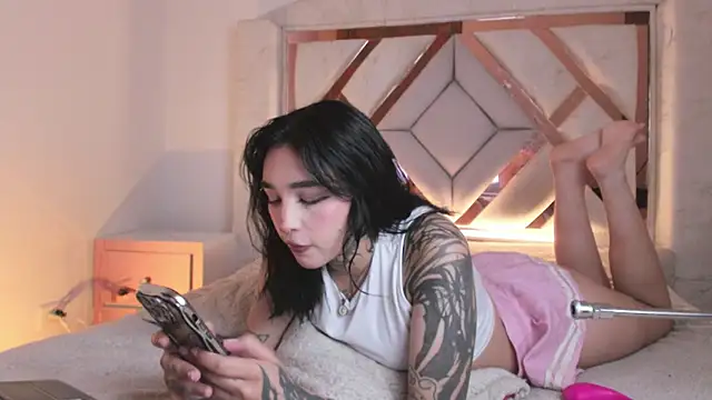 iriis online show from May 26, 2:53 am
