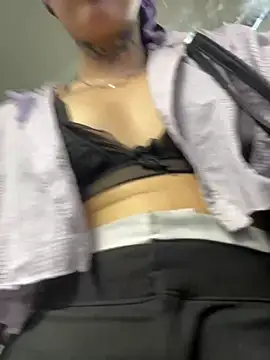 iriis online show from April 28, 10:47 pm
