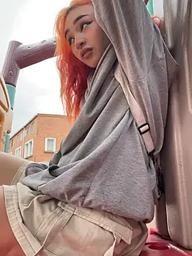 iriis online show from March 31, 5:04 pm