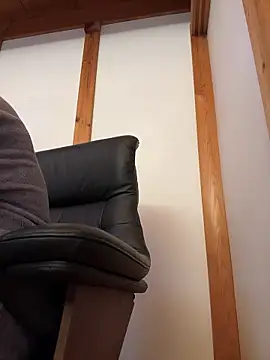 hiroshi-1964 online show from February 9, 10:19 pm