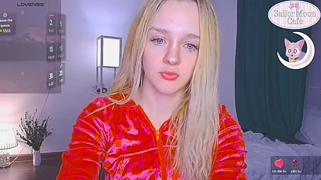 sailormoon666  online show from April 9, 10:27 pm