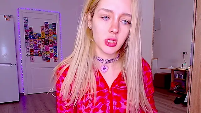 sailormoon666  online show from February 14, 4:13 am