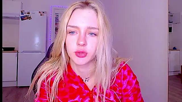 sailormoon666  online show from February 22, 4:15 am