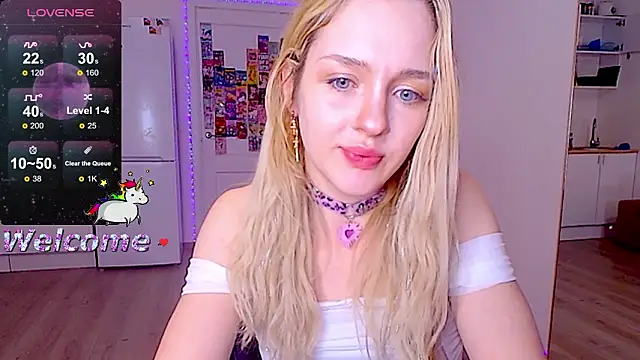 sailormoon666  online show from March 6, 8:48 pm